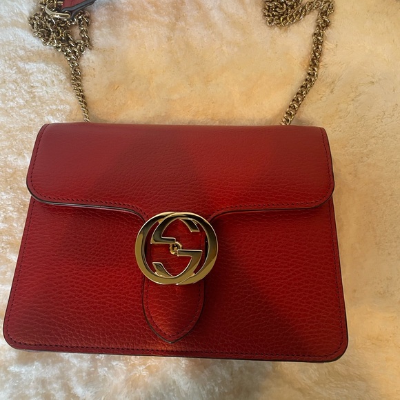 Red Authentic Gucci Handbag - Picture 1 of 4